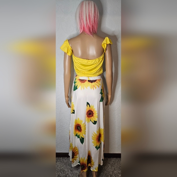 WOMEN'S OFF SHOULDER CROP TOP & SLIT MAXI SKIRT - NWOT - Picture 3 of 4